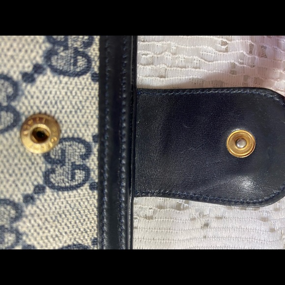 ✅SOLD✅AUTHENTIC VINTAGE GUCCI MINI COMPACT WALLET LEATHER - Picture 6 of 16